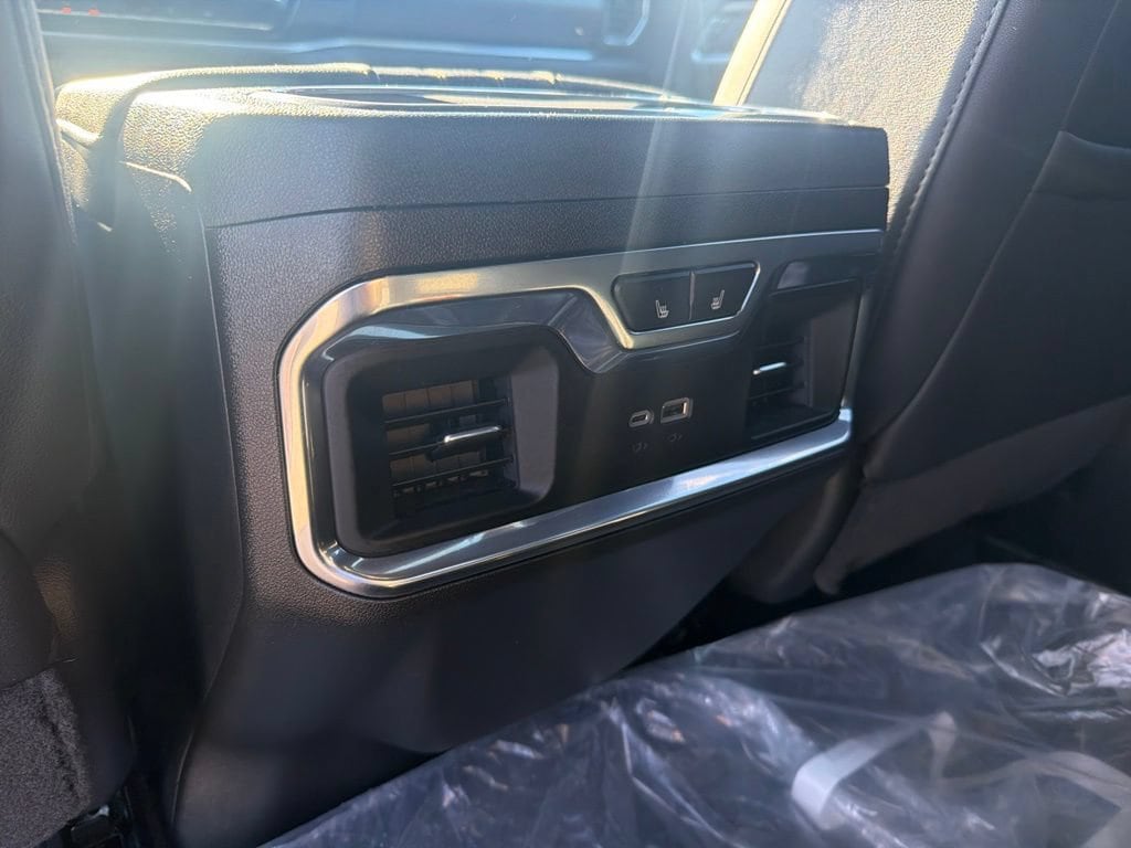 2026 Chevrolet Silverado 1500 High Country - Photo 33