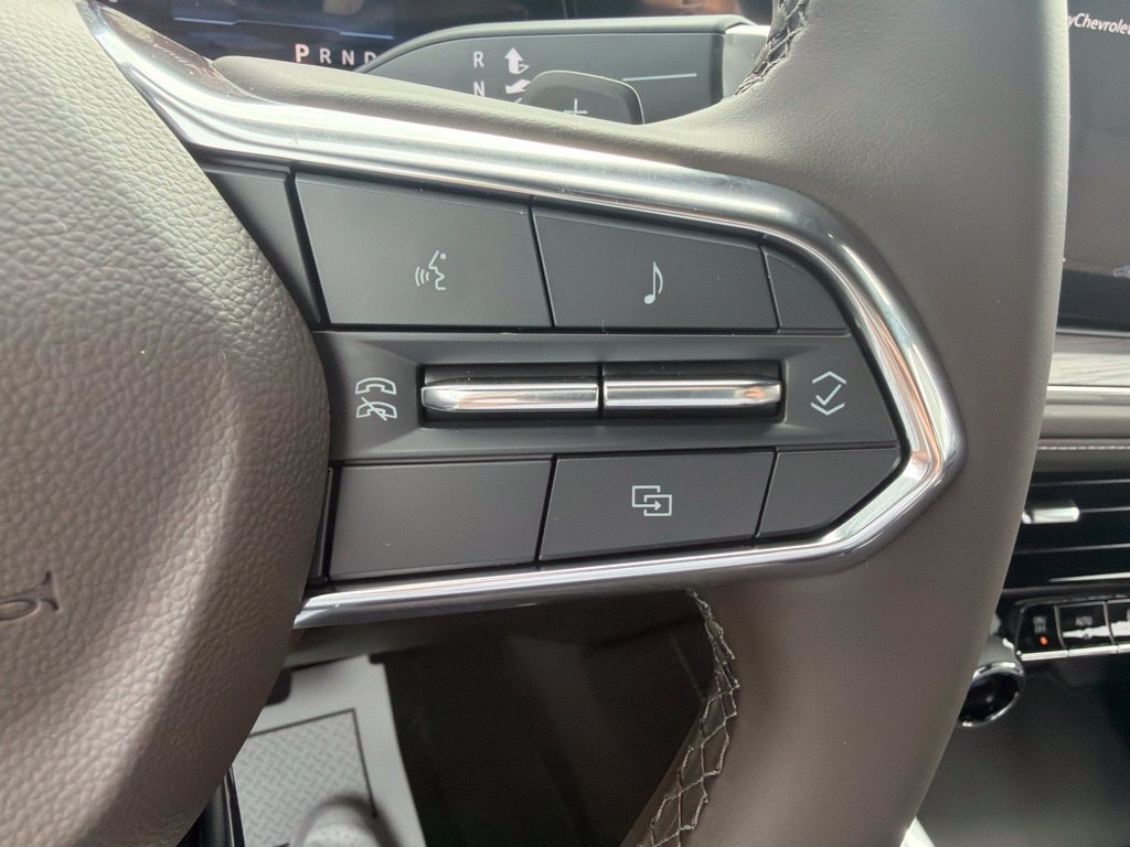 2026 Chevrolet Suburban LS - Photo 13