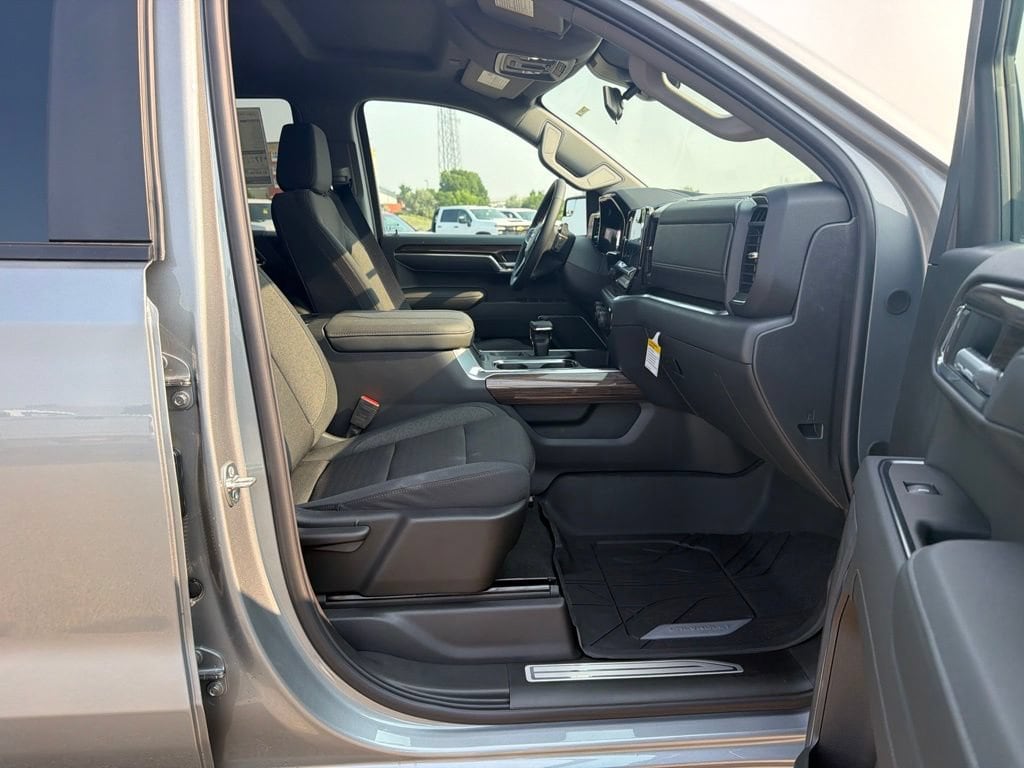 2026 Chevrolet Silverado 1500 LT - Photo 31