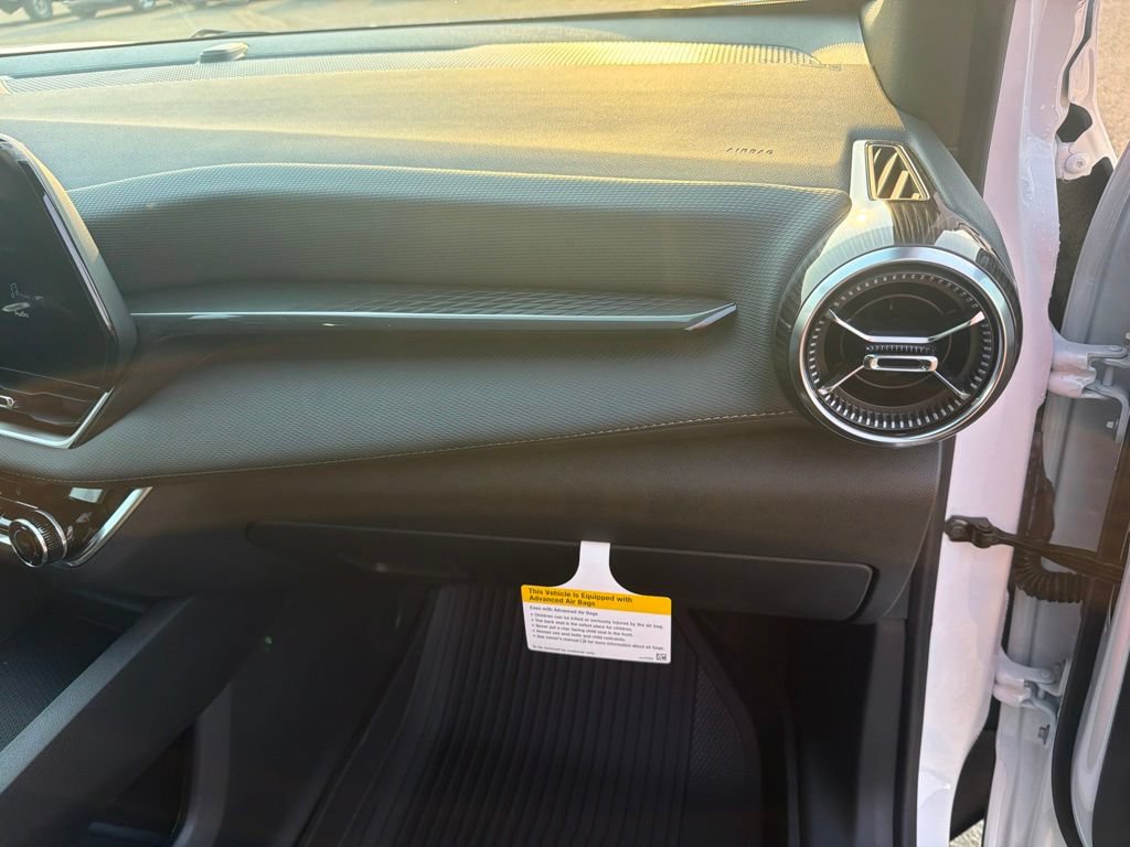 2027 Chevrolet Equinox LT - Photo 32