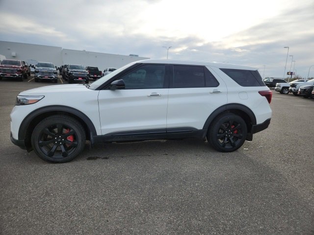 2022 Ford Explorer ST photo 4