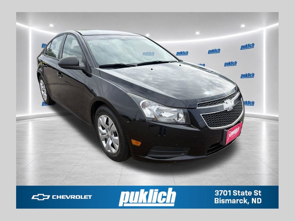 Used 2014 Chevrolet Cruze LS with VIN 1G1PA5SH2E7325817 for sale in Bismarck, ND