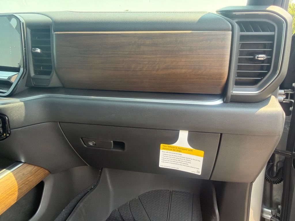 2026 Chevrolet Silverado 3500 HD High Country - Photo 44