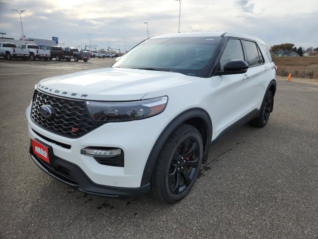 2022 Ford Explorer ST photo 3