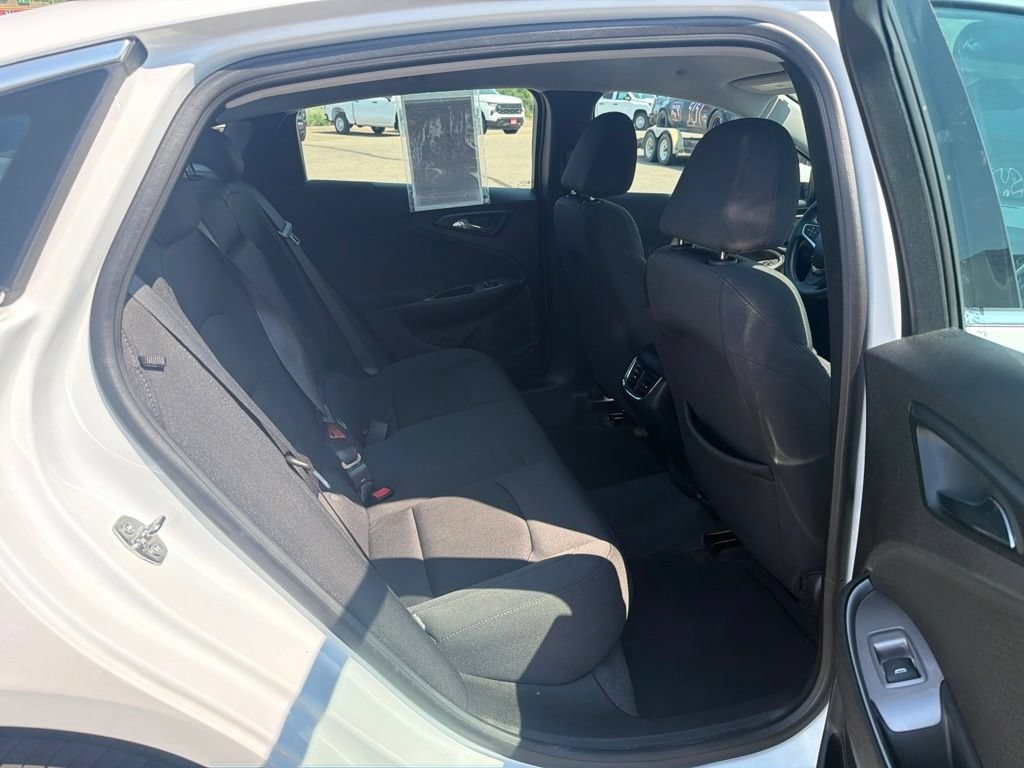 2024 Chevrolet Malibu 1LT - Photo 30