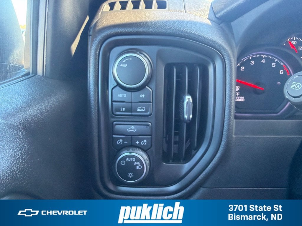 2022 Chevrolet Silverado 1500 Custom - Photo 11