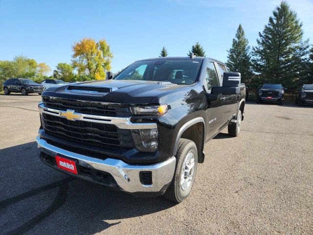 2024 Chevrolet Silverado 2500HD LT photo 3