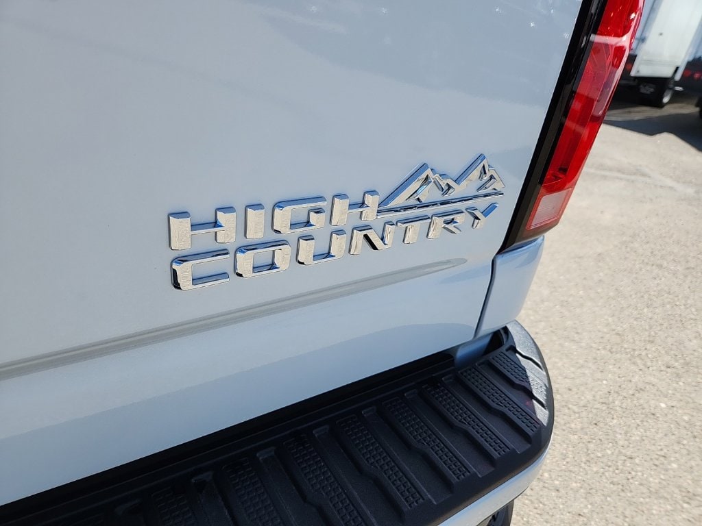 2026 Chevrolet Silverado 2500 HD High Country - Photo 52