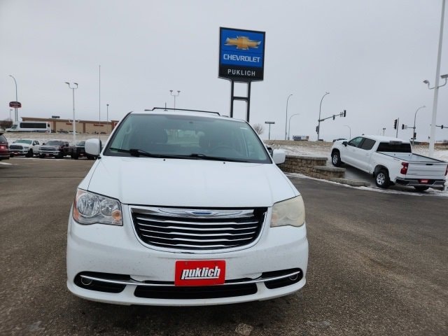 Used 2014 Chrysler Town & Country Touring with VIN 2C4RC1BG0ER126628 for sale in Bismarck, ND