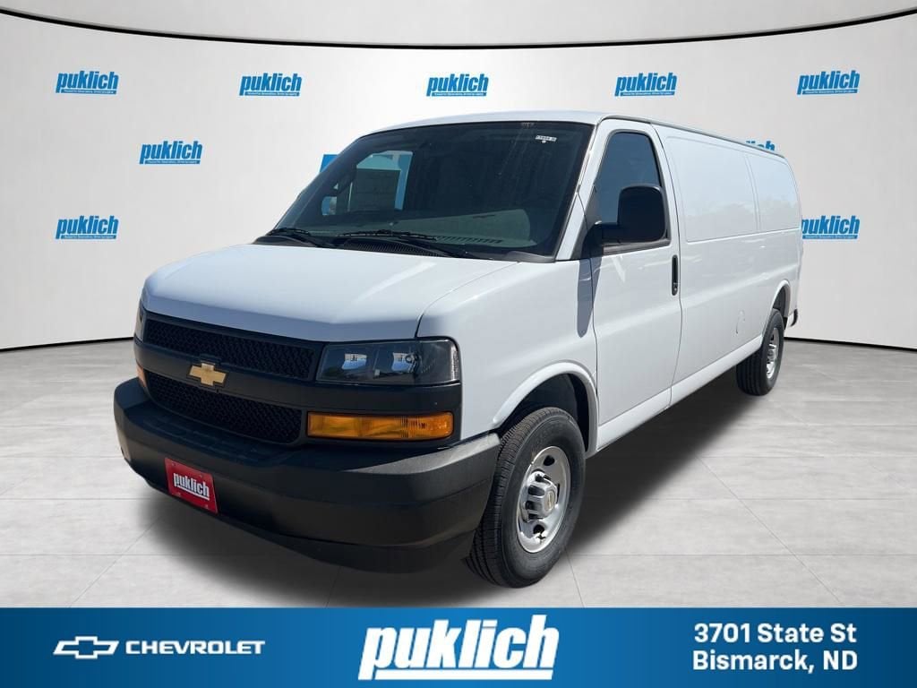2026 Chevrolet Express 2500 Extended Work Van HD's photo