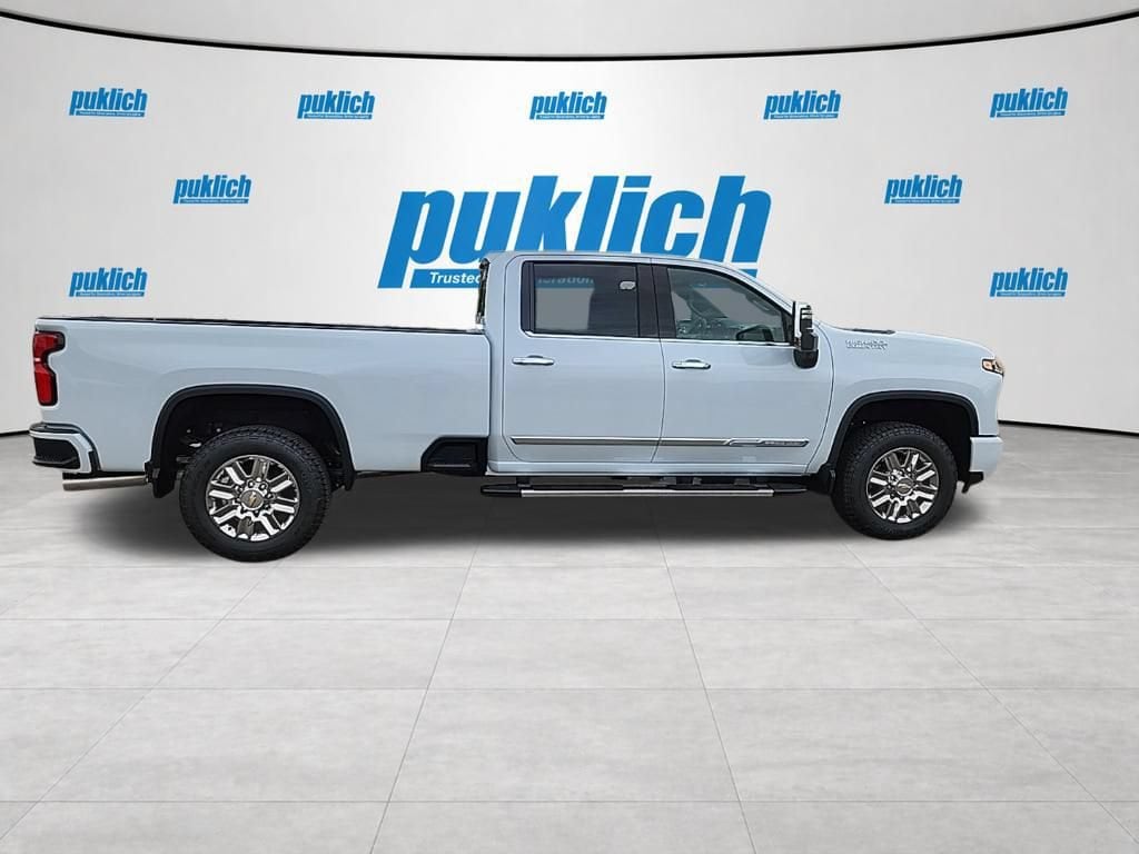 2026 Chevrolet Silverado 2500 HD High Country - Photo 8