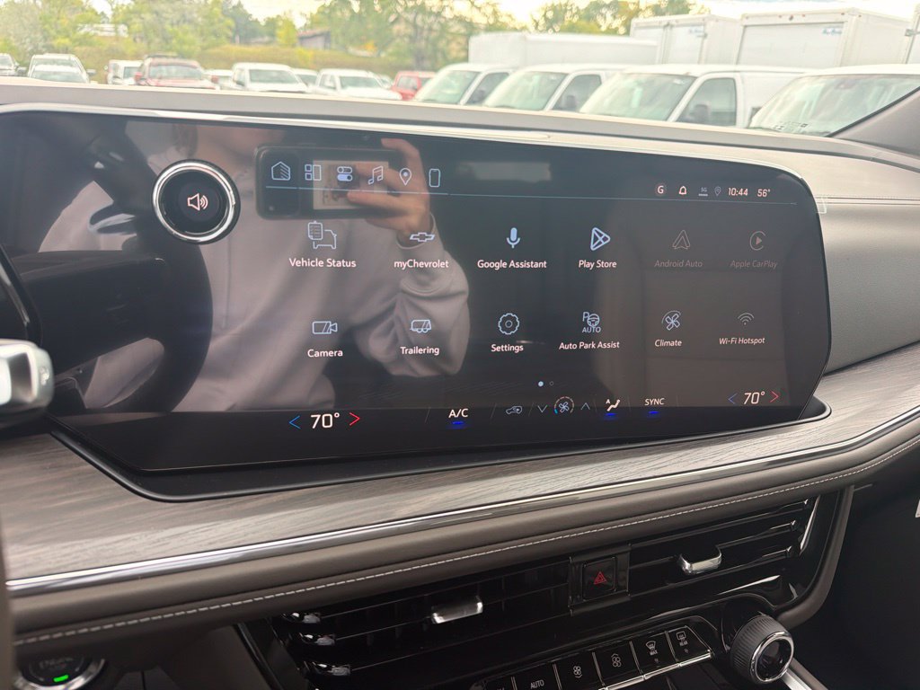 2026 Chevrolet Suburban LS - Photo 17