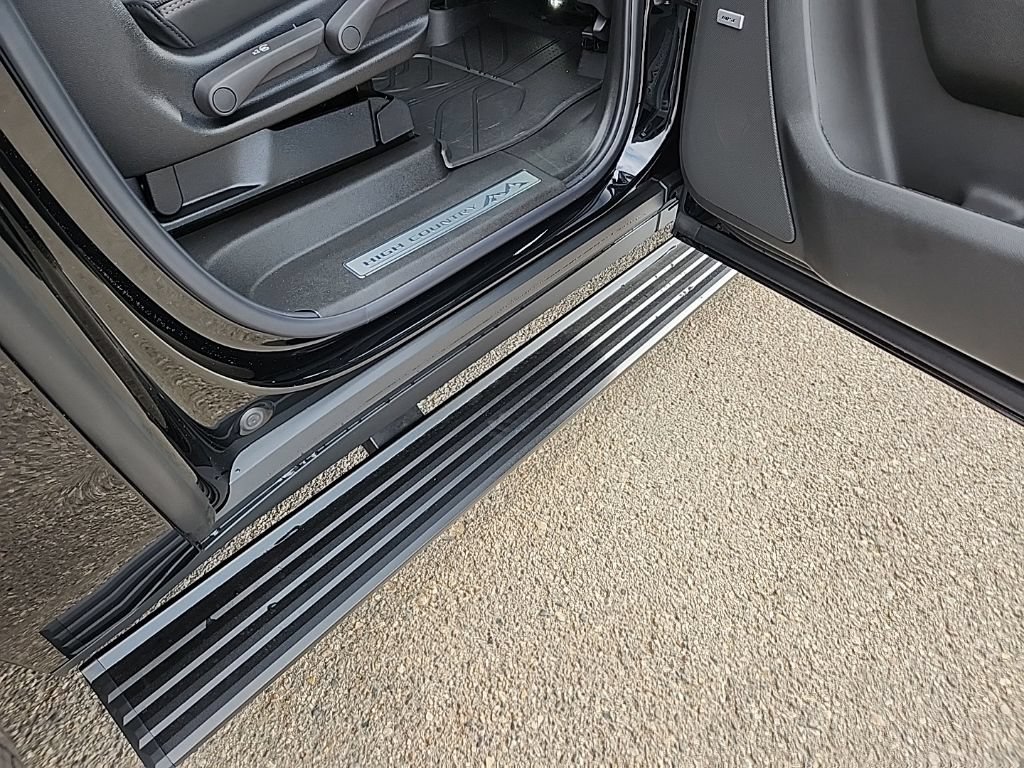 2026 Chevrolet Suburban High Country - Photo 62
