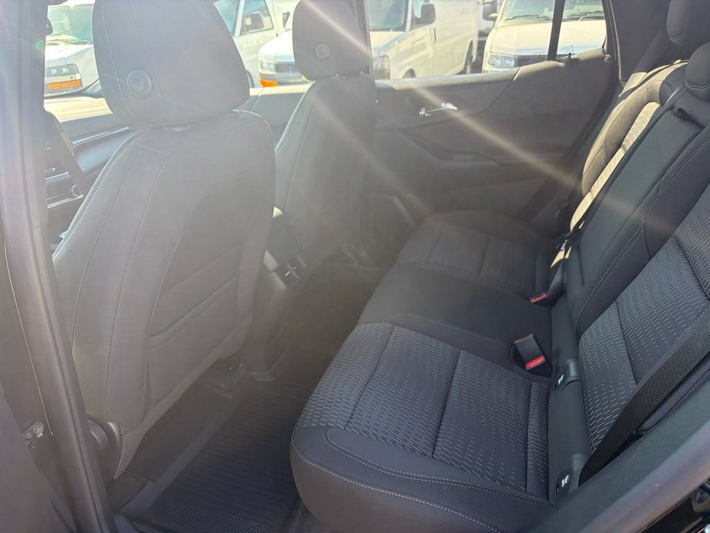 2027 Chevrolet Equinox LT - Photo 28