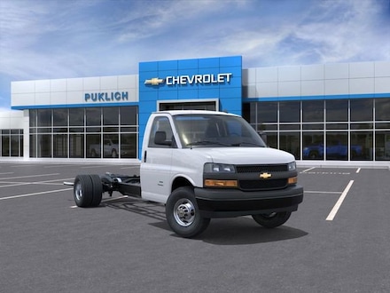 2025 Chevrolet Express Cutaway 4500 2WT Cutaway Van