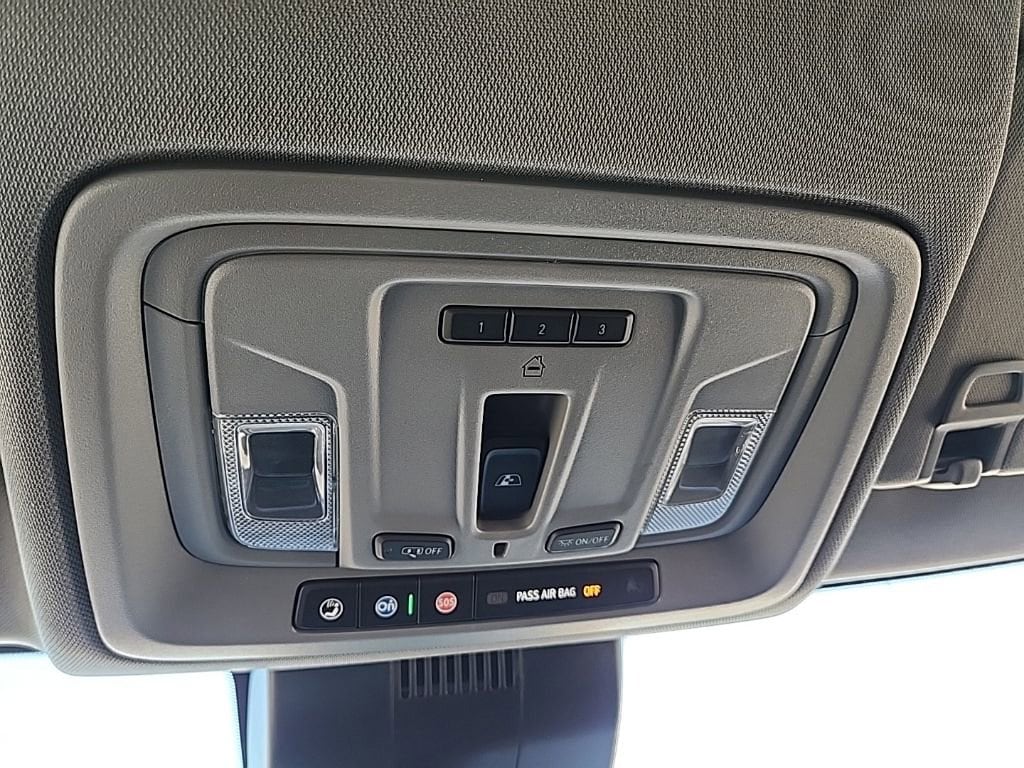 2023 Chevrolet Silverado 1500 LT - Photo 17