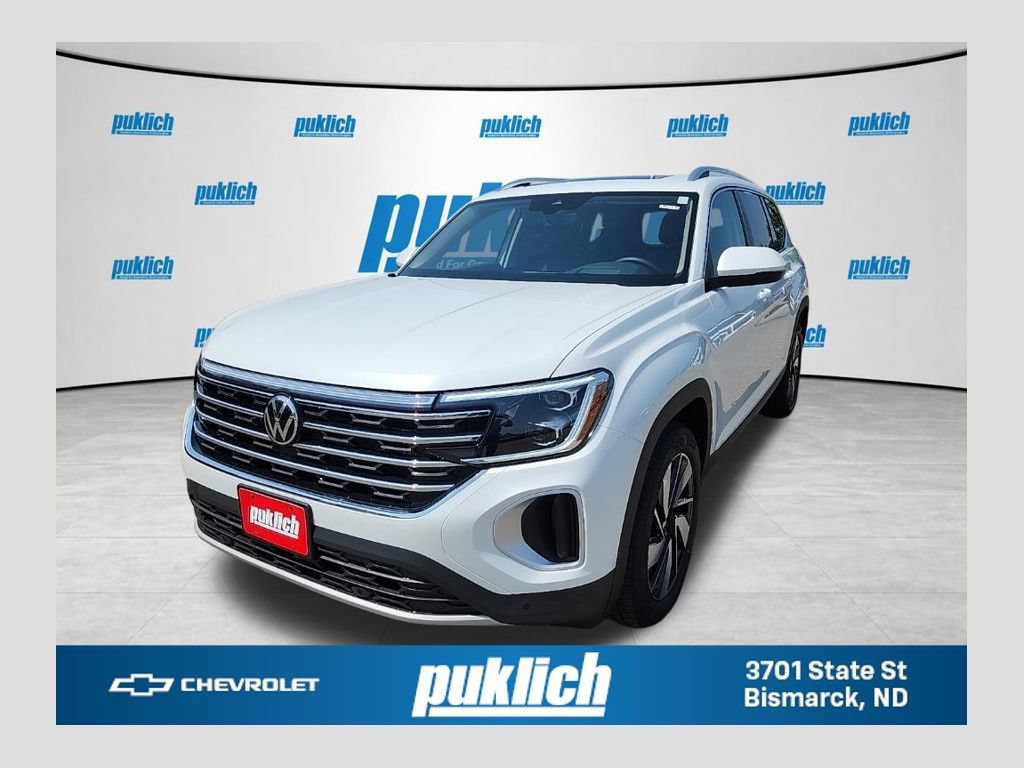 White off-White 2026 Volkswagen Atlas SUV / Crossover All-Wheel Drive Automatic
