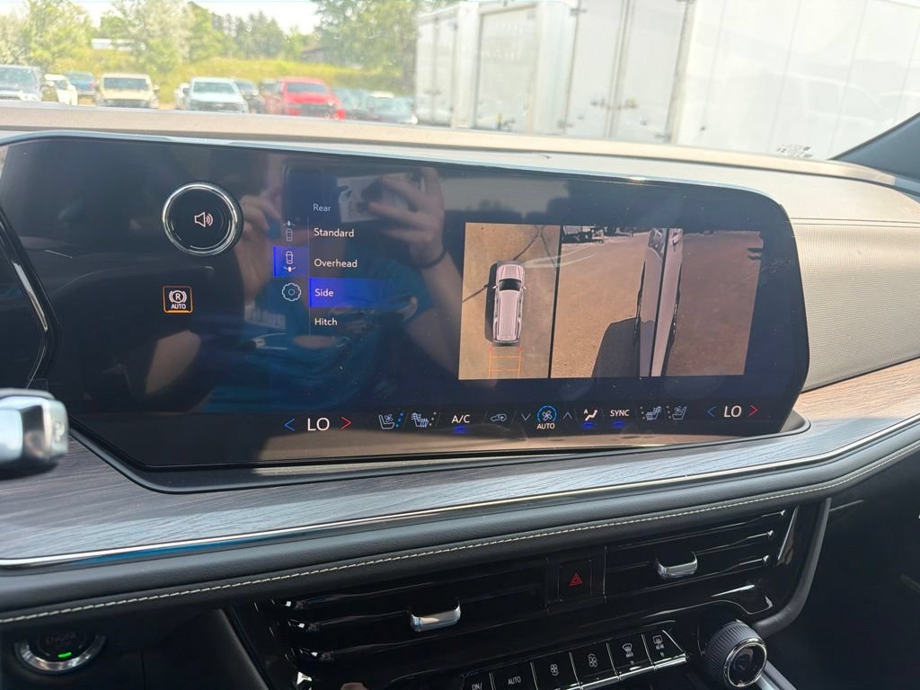 2026 Chevrolet Suburban Premier - Photo 20