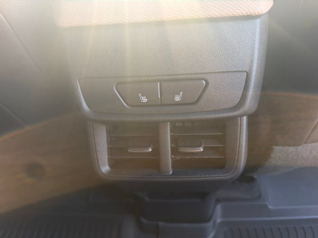 2027 Chevrolet Equinox ACTIV - Photo 33