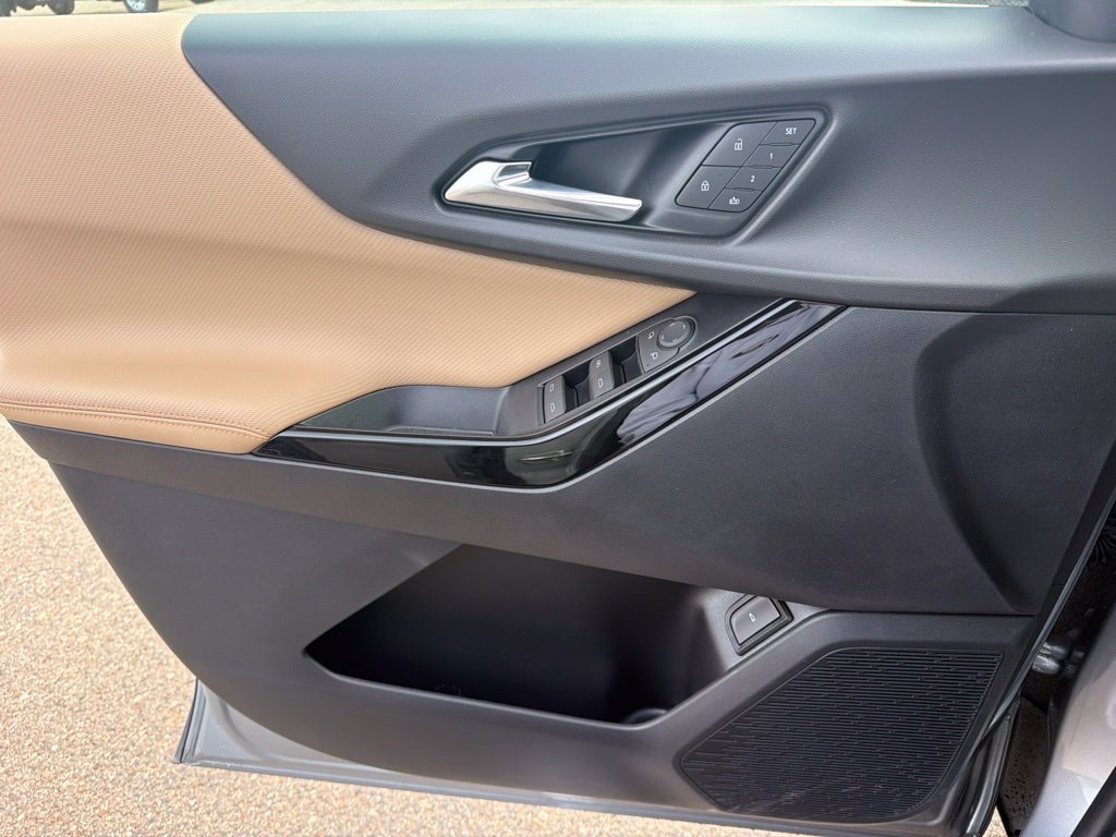 2027 Chevrolet Equinox ACTIV - Photo 32