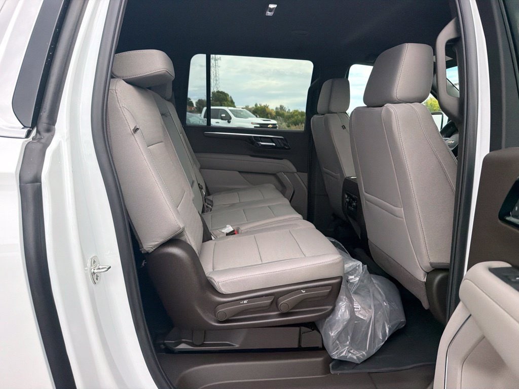 2026 Chevrolet Suburban LS - Photo 38