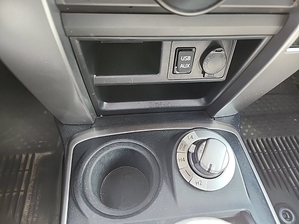 2019 Toyota 4Runner SR5 - Photo 23