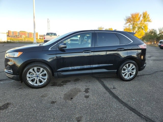 2019 Ford Edge Titanium photo 4