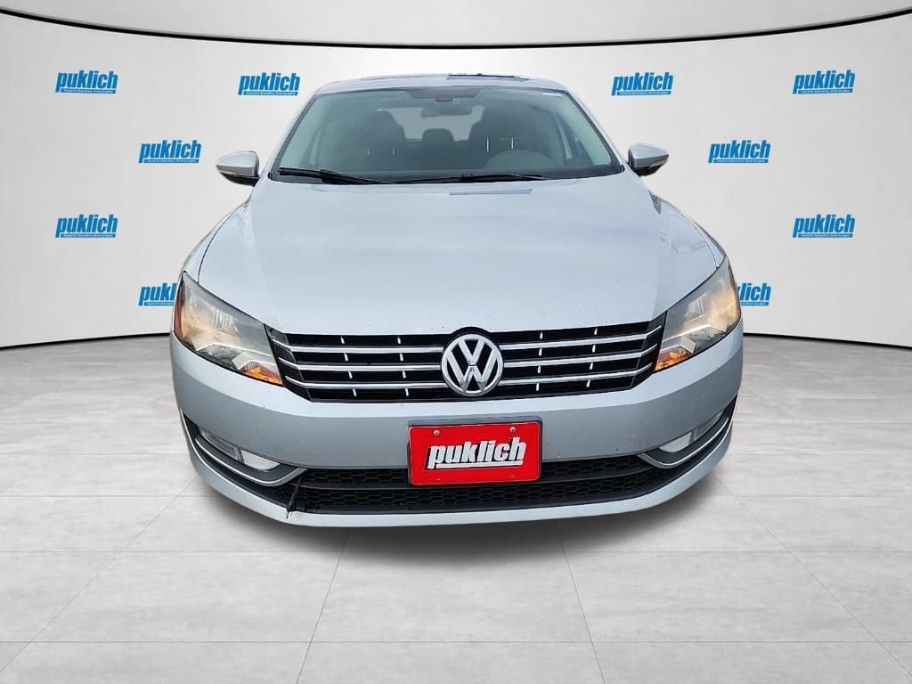 Used 2012 Volkswagen Passat SEL with VIN 1VWCP7A38CC022273 for sale in Bismarck, ND