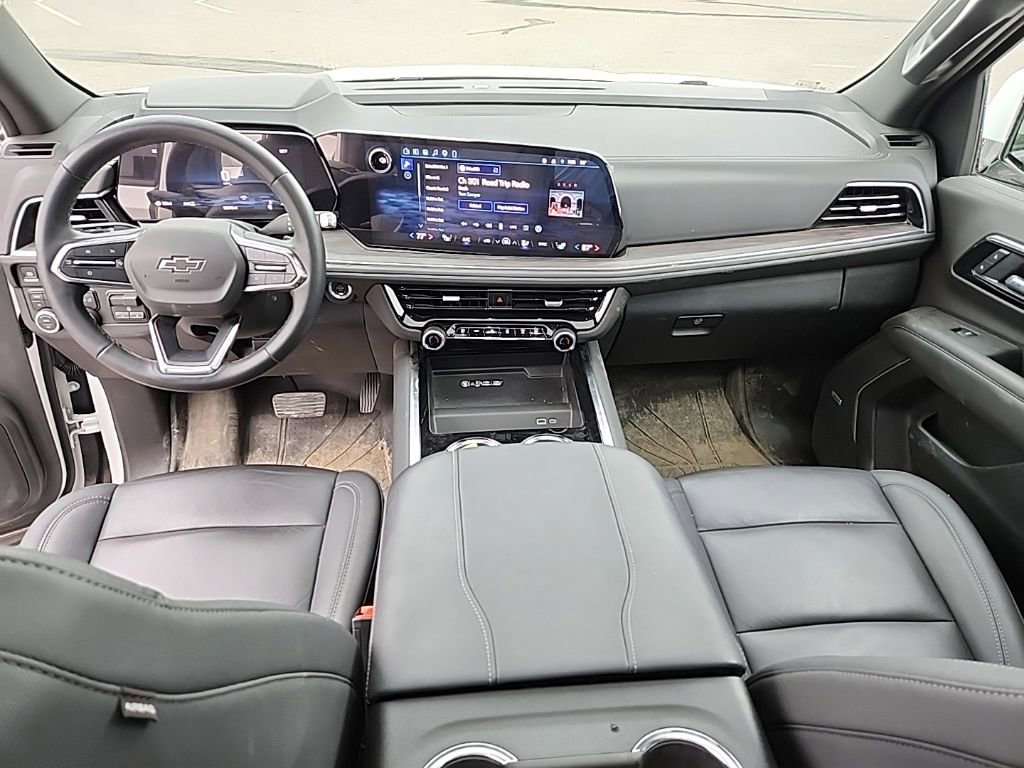 2025 Chevrolet Suburban Z71 - Photo 46