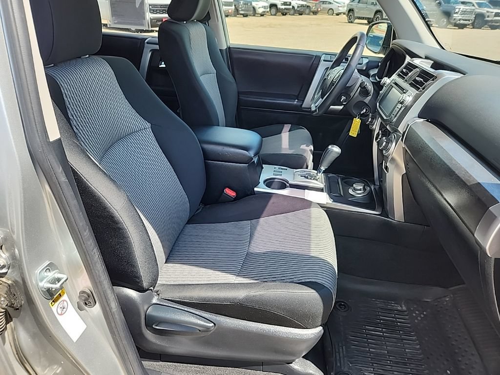2019 Toyota 4Runner SR5 - Photo 37