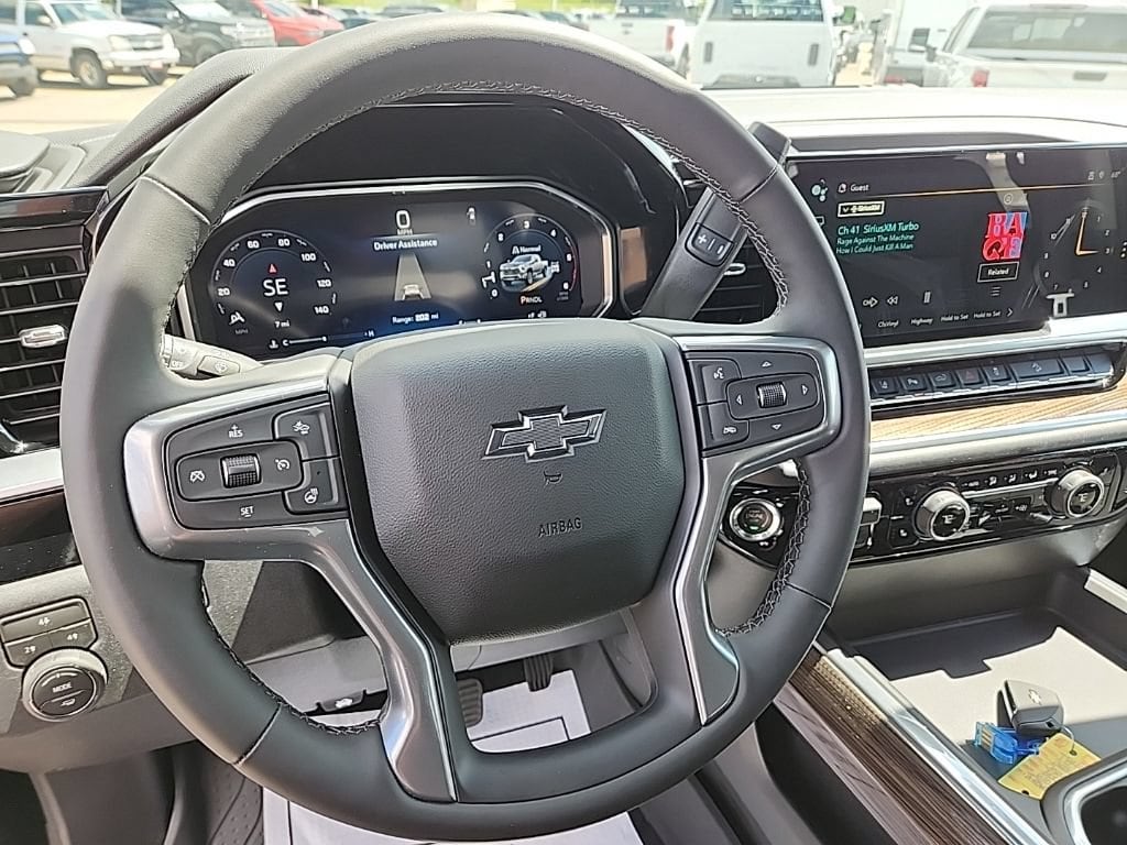 2026 Chevrolet Silverado 3500 HD LT - Photo 11