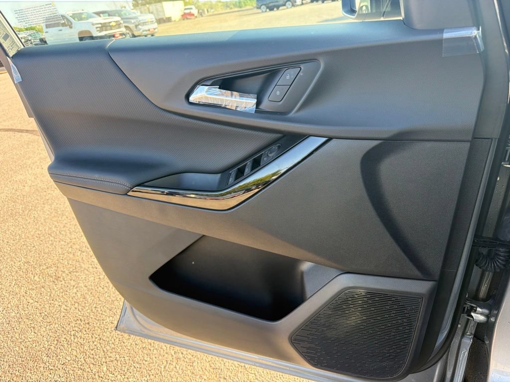 2027 Chevrolet Equinox LT - Photo 24