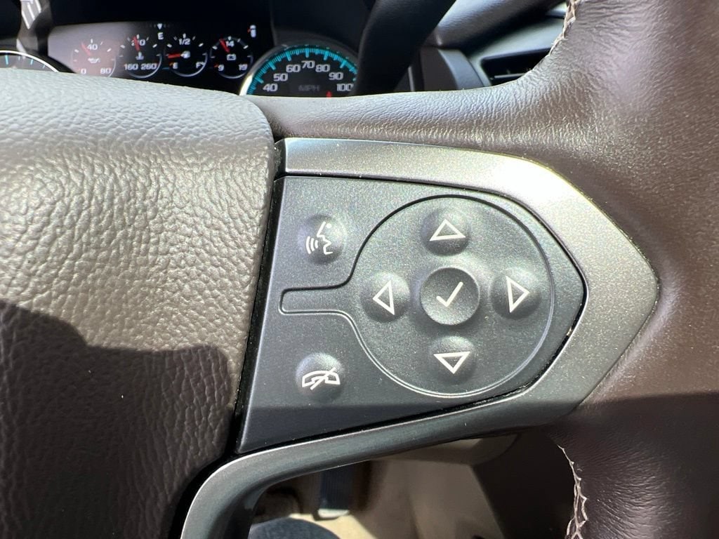 2020 Chevrolet Suburban Premier - Photo 21
