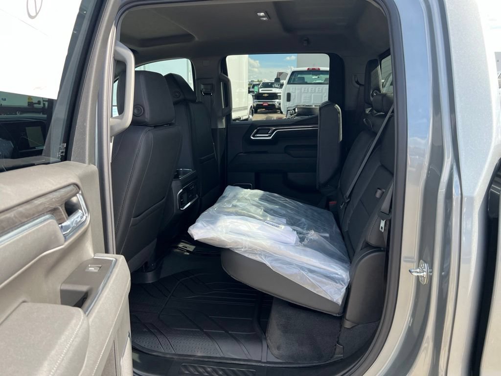 2026 Chevrolet Silverado 1500 LTZ - Photo 30