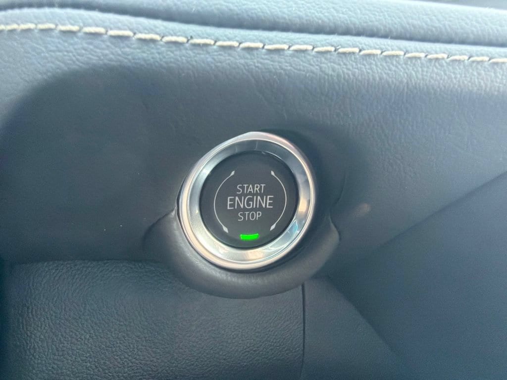 2026 Chevrolet Suburban Premier - Photo 24