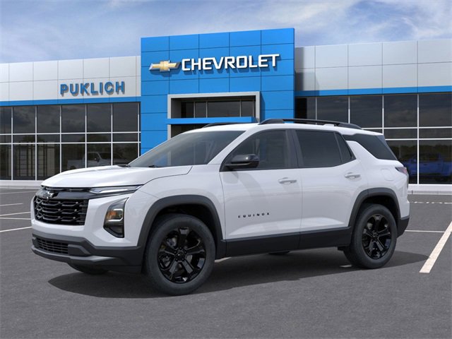 2026 Chevrolet Equinox LT photo 2