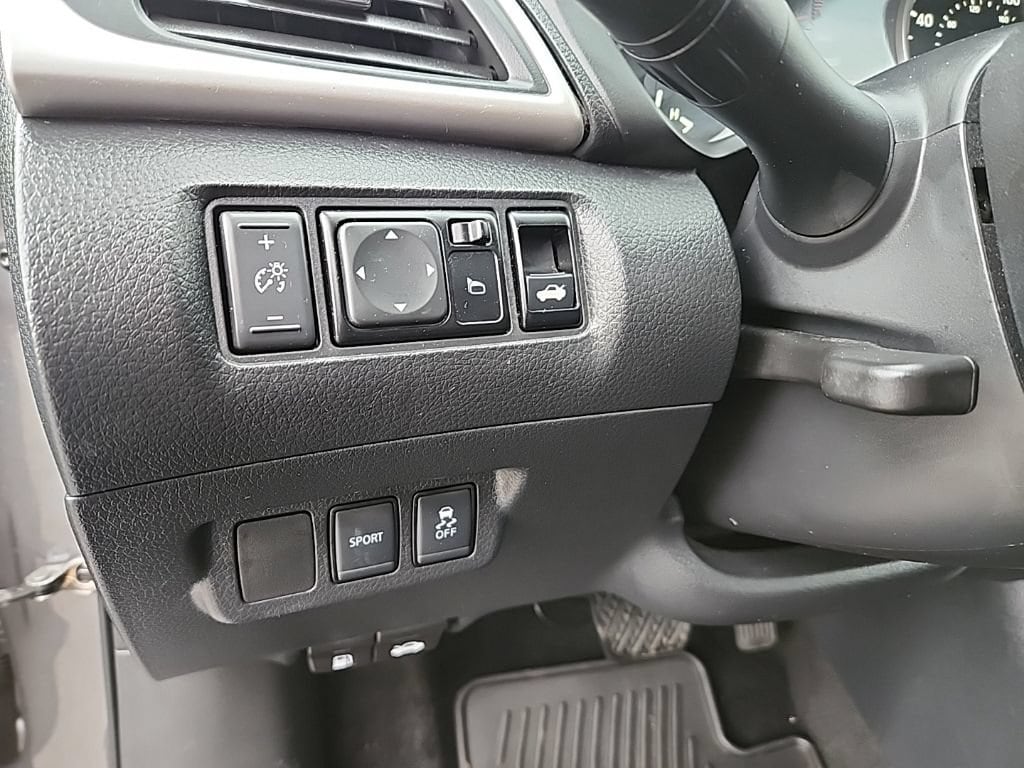 2019 Nissan Sentra SR - Photo 12