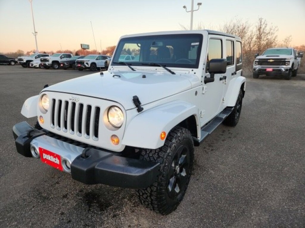 Used 2017 Jeep Wrangler Unlimited Sahara