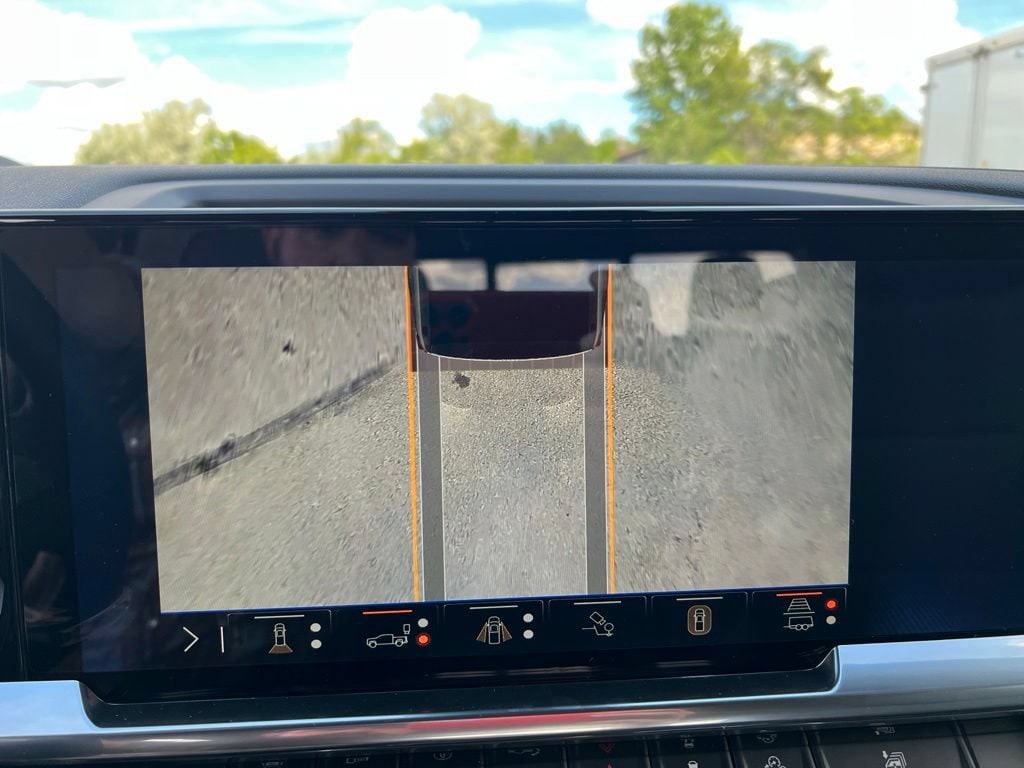 2026 Chevrolet Silverado 1500 LTZ - Photo 17