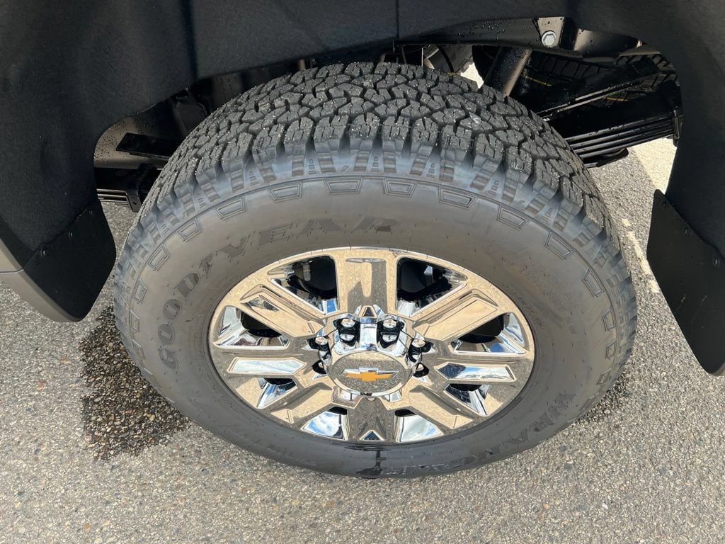 2026 Chevrolet Silverado 2500 HD High Country - Photo 35