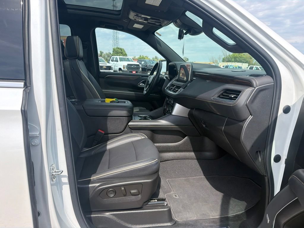2023 Chevrolet Suburban Premier - Photo 39