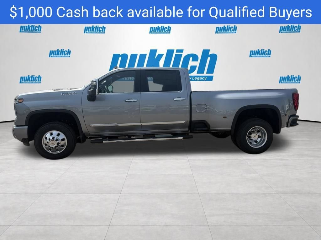 2026 Chevrolet Silverado 3500 HD High Country - Photo 2