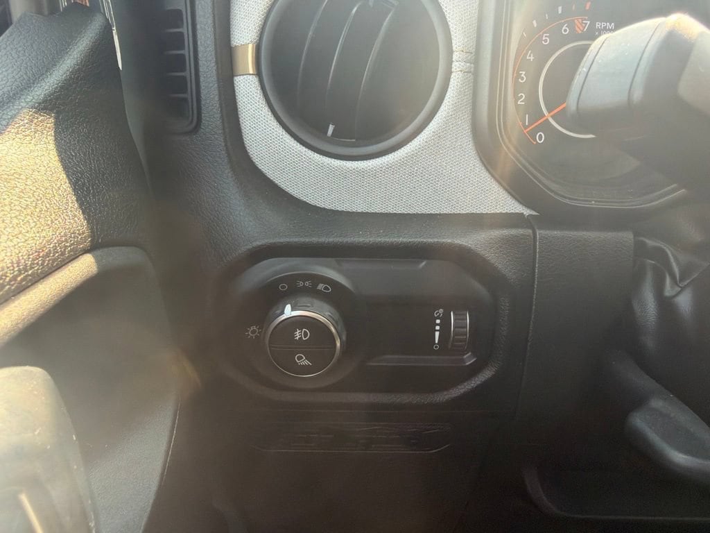 2024 Jeep Gladiator Sport - Photo 12