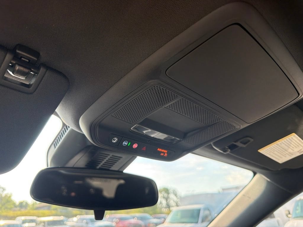 2027 Chevrolet Equinox LT - Photo 23
