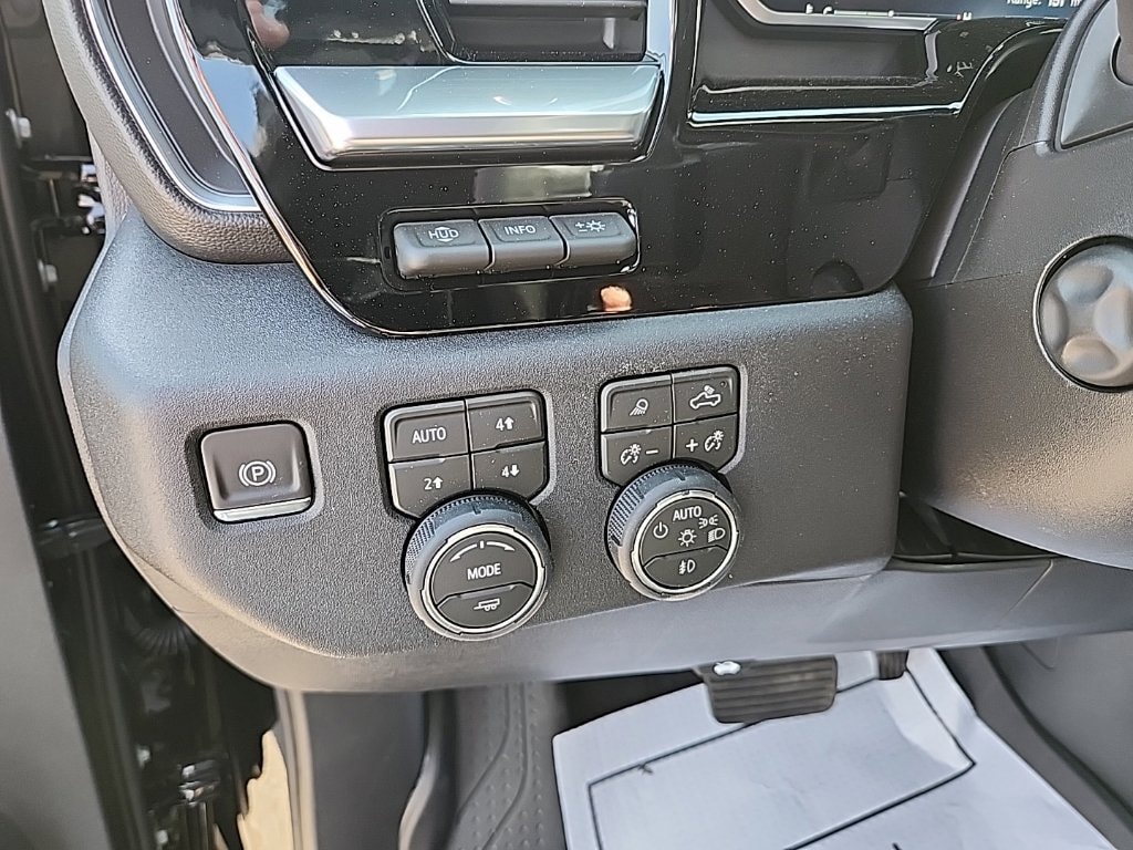 2026 Chevrolet Silverado 1500 High Country - Photo 16