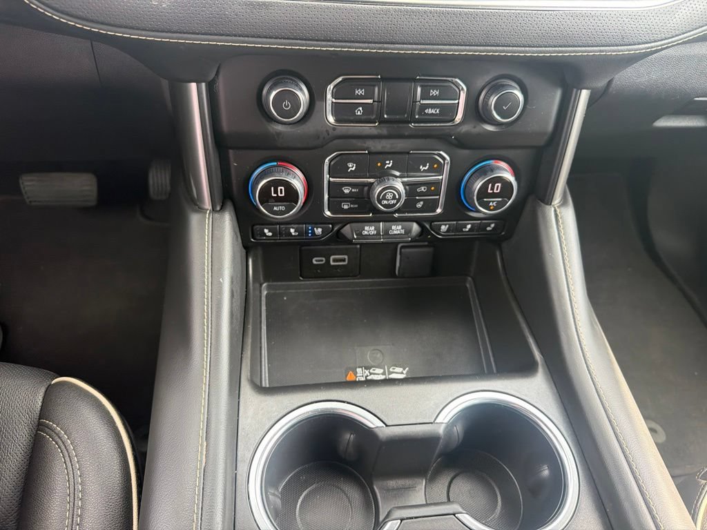 2023 Chevrolet Suburban Premier - Photo 24