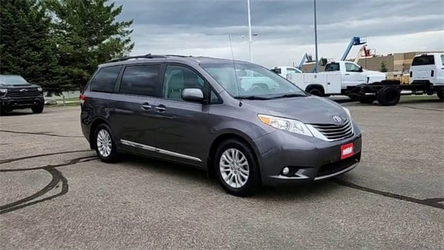 Used 2012 Toyota Sienna XLE with VIN 5TDYK3DC2CS258069 for sale in Bismarck, ND