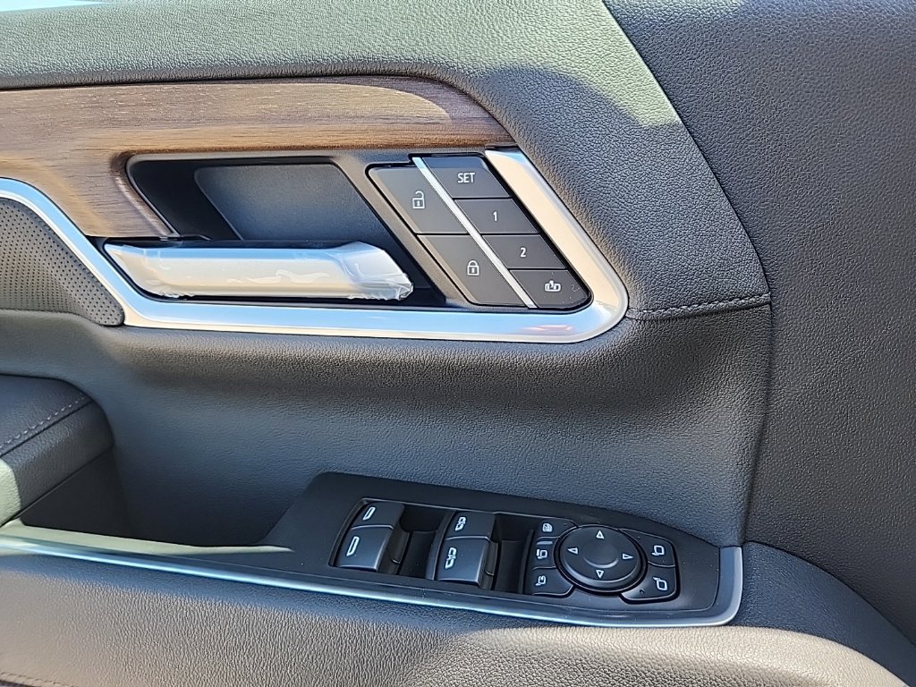 2026 Chevrolet Silverado 2500 HD High Country - Photo 40