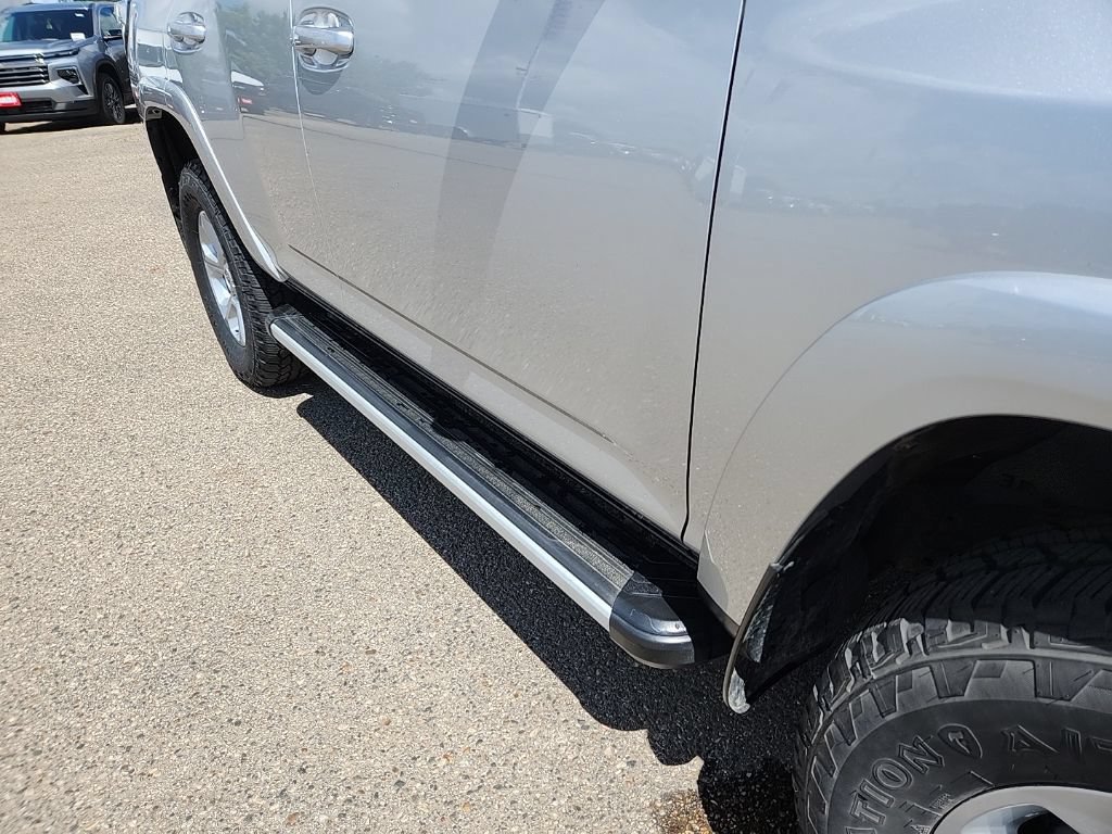 2019 Toyota 4Runner SR5 - Photo 43