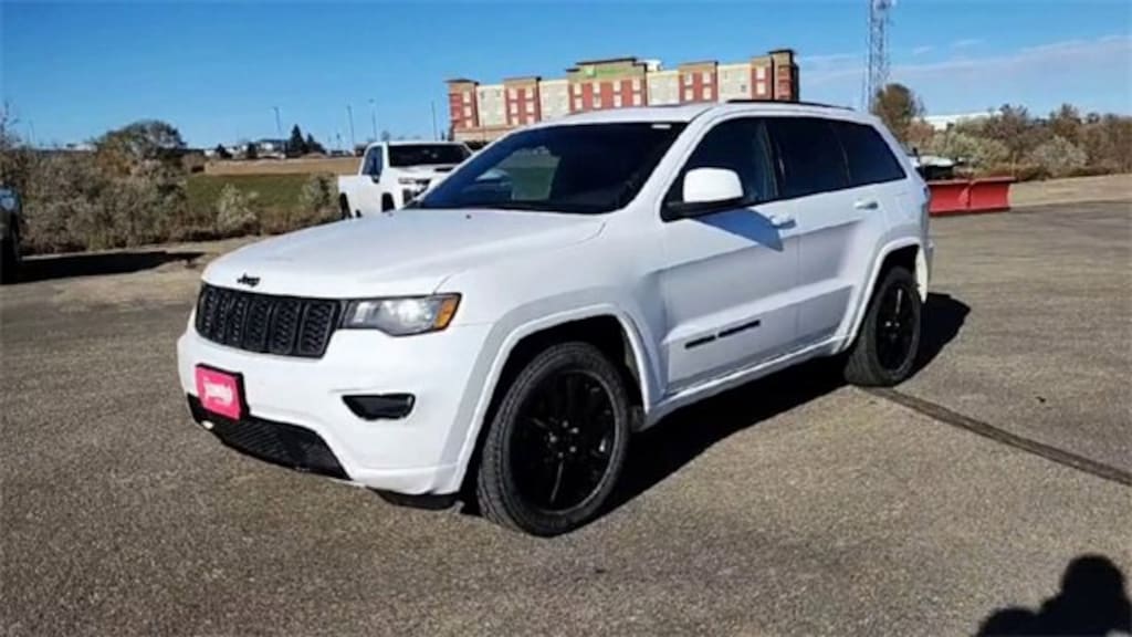 Used 2019 Jeep Grand Cherokee Altitude 4x4 SUV